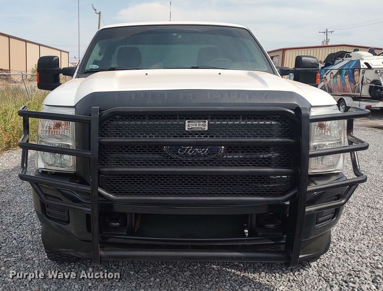 image for item LK9904 2015 Ford F250  Super Duty  SuperCab utility bed pickup truck