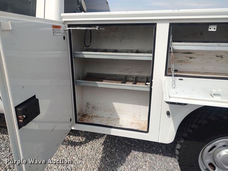 image for item LK9904 2015 Ford F250  Super Duty  SuperCab utility bed pickup truck