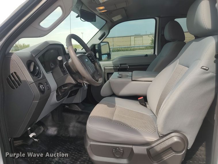 image for item LK9904 2015 Ford F250  Super Duty  SuperCab utility bed pickup truck