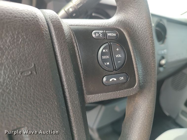 image for item LK9904 2015 Ford F250  Super Duty  SuperCab utility bed pickup truck