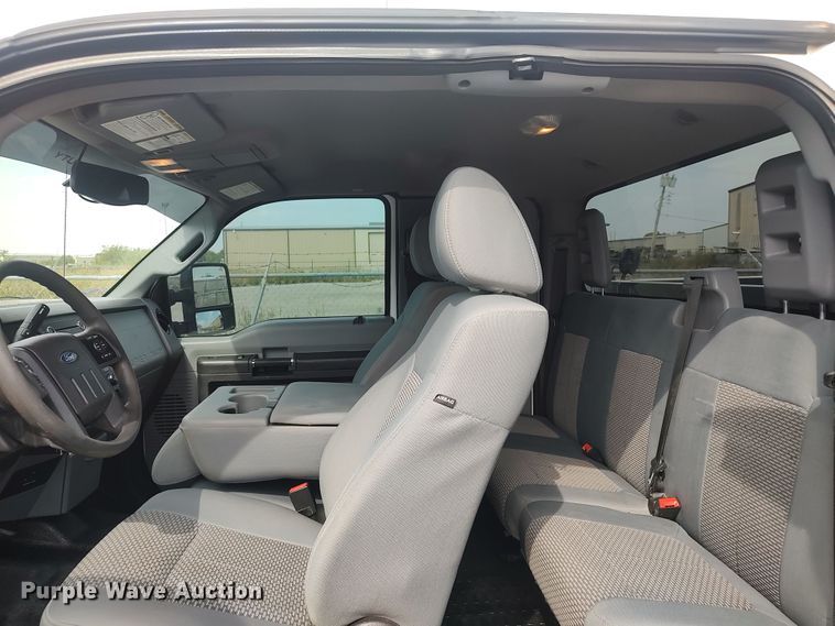 image for item LK9904 2015 Ford F250  Super Duty  SuperCab utility bed pickup truck