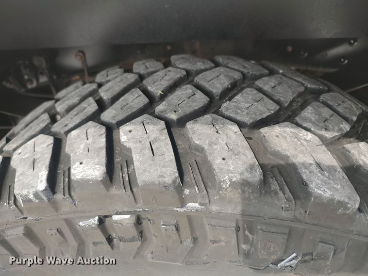 image for item LK9904 2015 Ford F250  Super Duty  SuperCab utility bed pickup truck