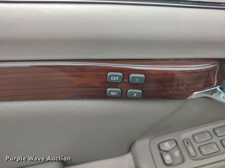 image for item LK9908 2000 Cadillac DeVille DTS