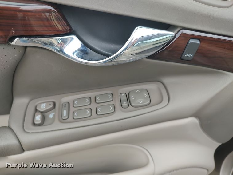 image for item LK9908 2000 Cadillac DeVille DTS