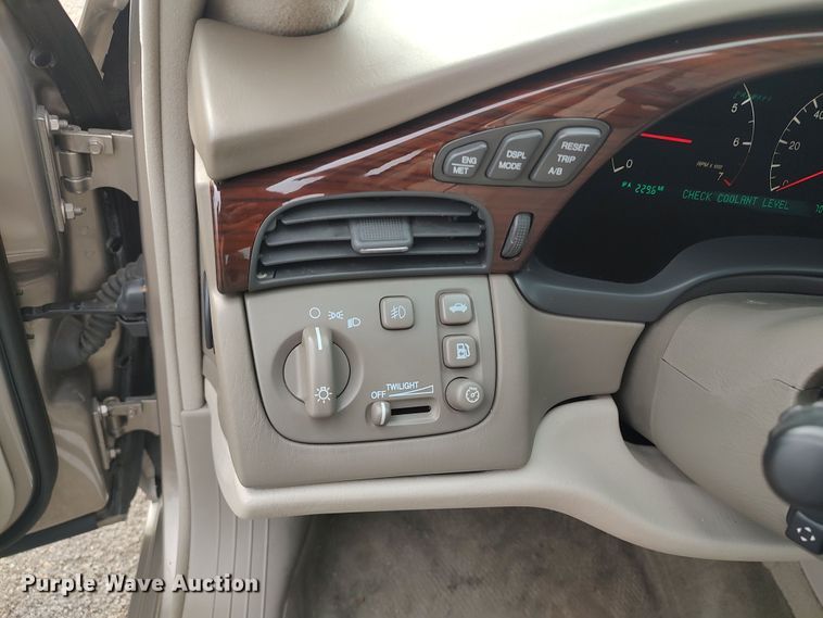 image for item LK9908 2000 Cadillac DeVille DTS