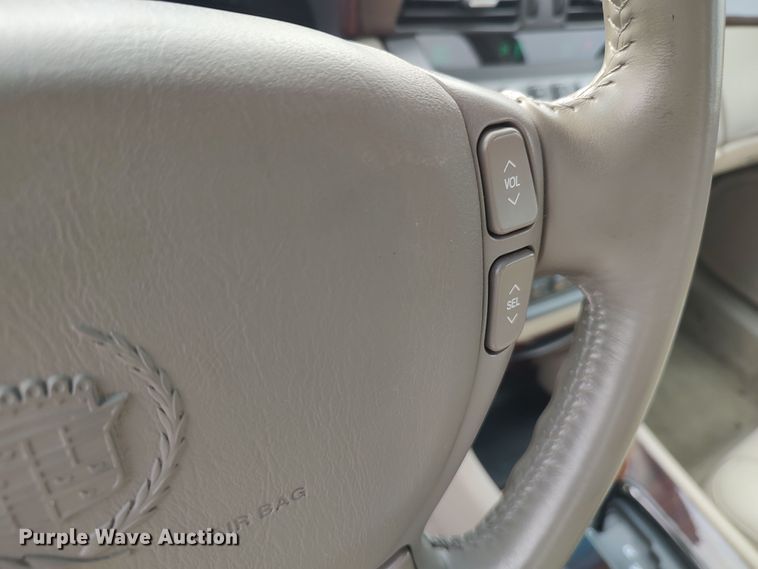 image for item LK9908 2000 Cadillac DeVille DTS