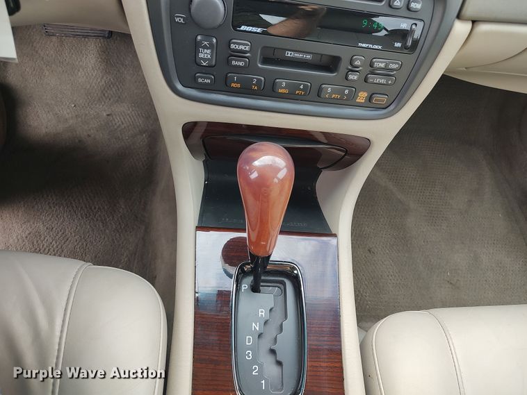 image for item LK9908 2000 Cadillac DeVille DTS