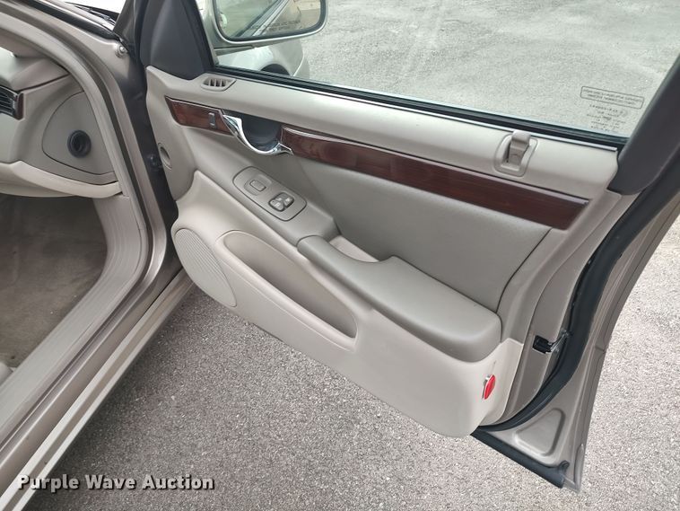 image for item LK9908 2000 Cadillac DeVille DTS