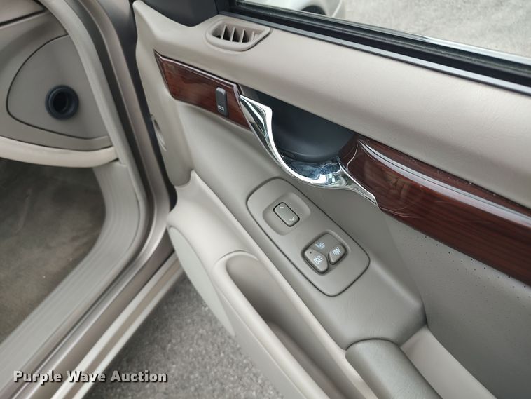 image for item LK9908 2000 Cadillac DeVille DTS