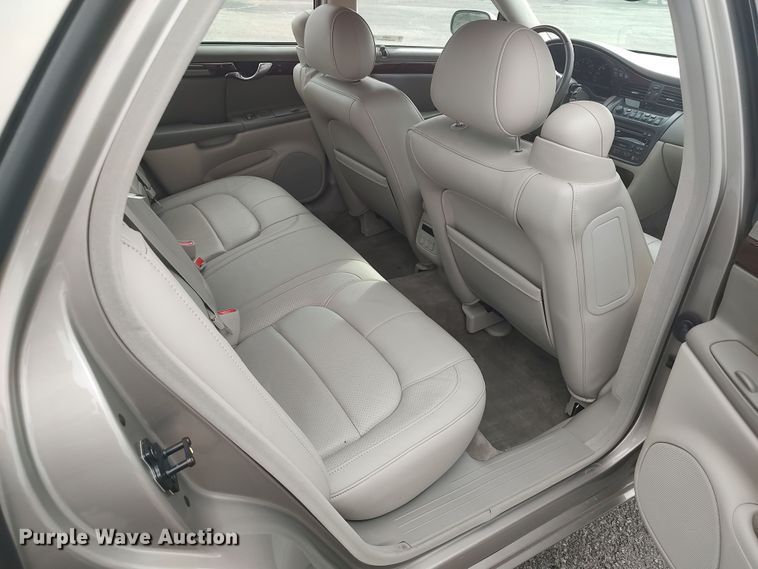 image for item LK9908 2000 Cadillac DeVille DTS