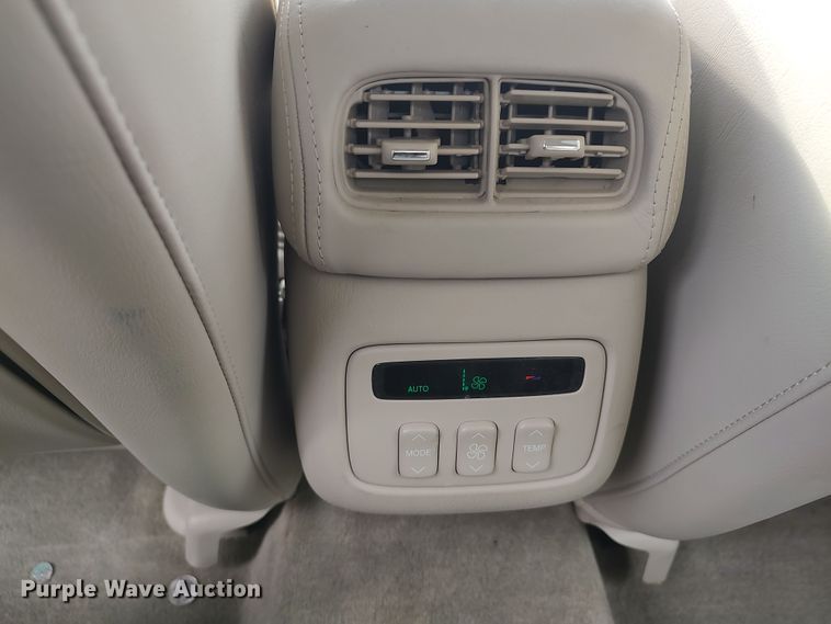 image for item LK9908 2000 Cadillac DeVille DTS