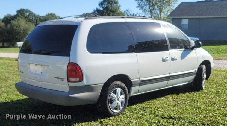 image for item LN9597 1999 Plymouth Grand Voyager  van
