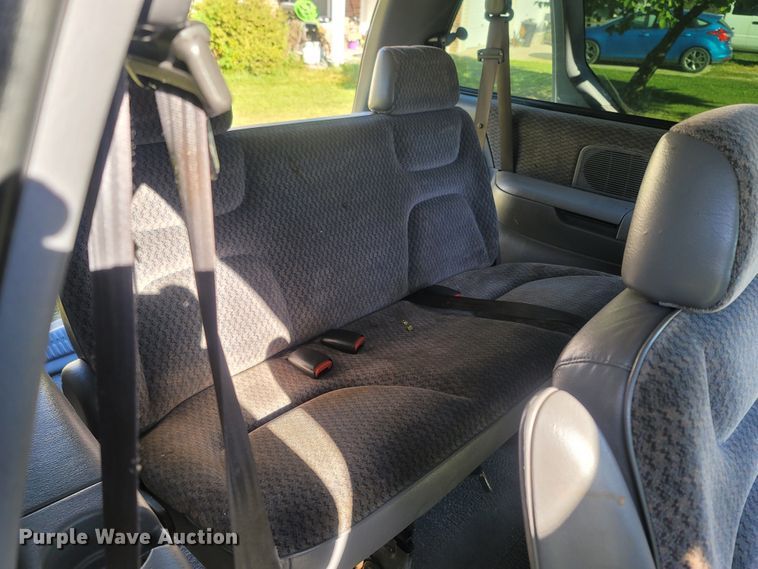 image for item LN9597 1999 Plymouth Grand Voyager  van