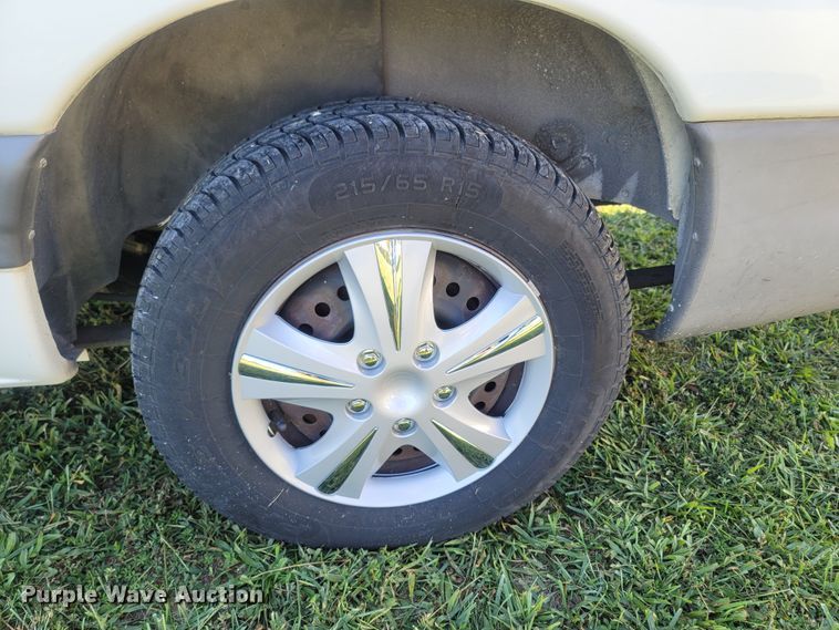 image for item LN9597 1999 Plymouth Grand Voyager  van