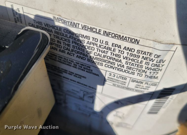 image for item LN9597 1999 Plymouth Grand Voyager  van