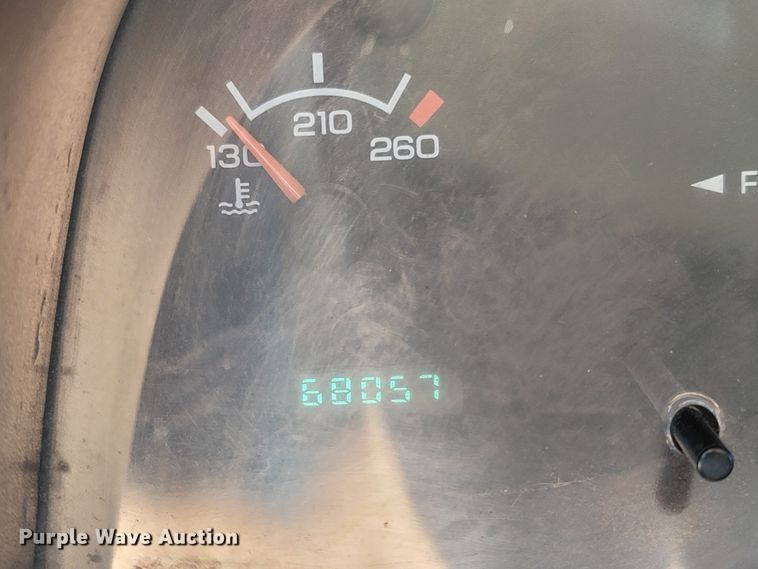 image for item LN9598 1999 Dodge Ram 1500  Club Cab pickup truck