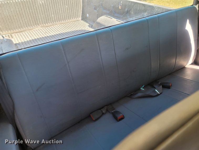 image for item LN9598 1999 Dodge Ram 1500  Club Cab pickup truck