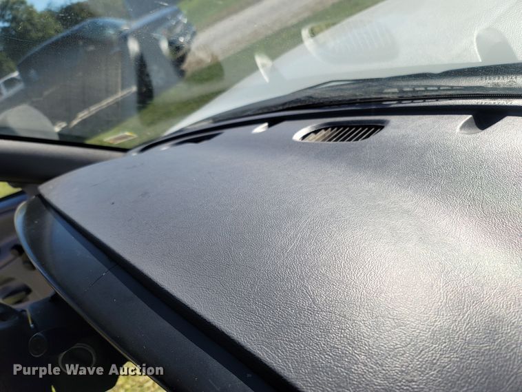 image for item LN9598 1999 Dodge Ram 1500  Club Cab pickup truck