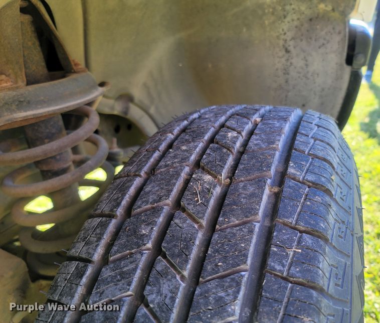 image for item LN9598 1999 Dodge Ram 1500  Club Cab pickup truck