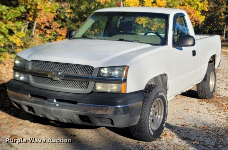 image for item LN9678 2003 Chevrolet Silverado 1500  pickup truck
