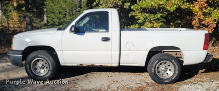 image for item LN9678 2003 Chevrolet Silverado 1500  pickup truck