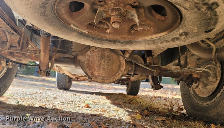 image for item LN9678 2003 Chevrolet Silverado 1500  pickup truck