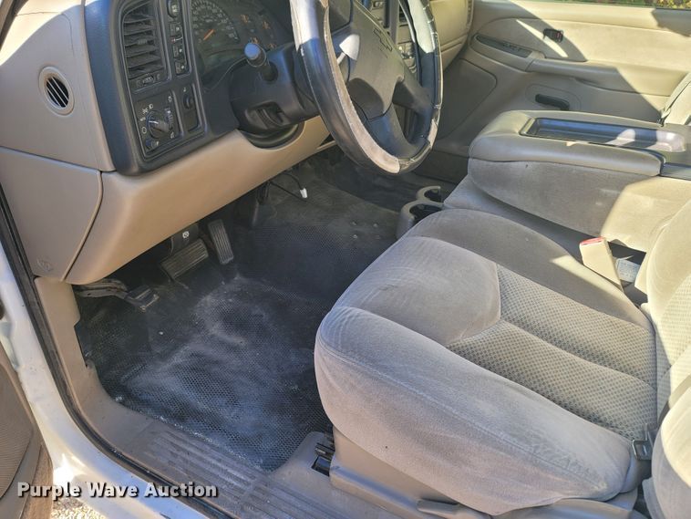 image for item LN9678 2003 Chevrolet Silverado 1500  pickup truck