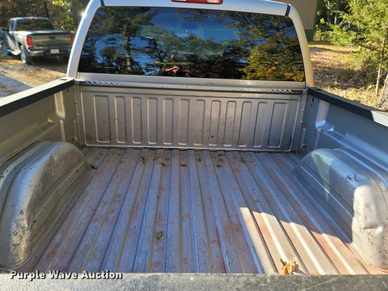 image for item LN9679 2006 Chevrolet Silverado 1500  Crew Cab pickup truck