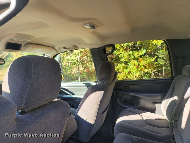 image for item LN9679 2006 Chevrolet Silverado 1500  Crew Cab pickup truck