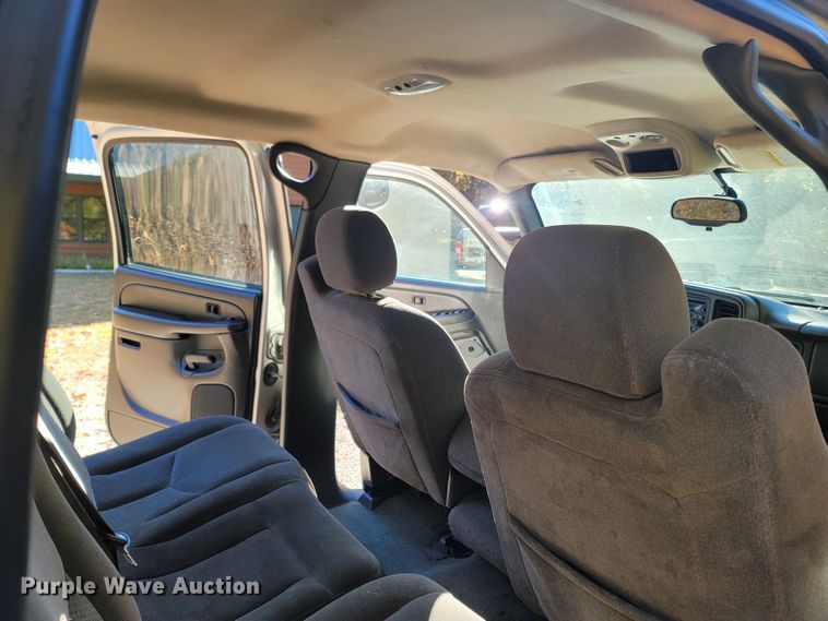 image for item LN9679 2006 Chevrolet Silverado 1500  Crew Cab pickup truck