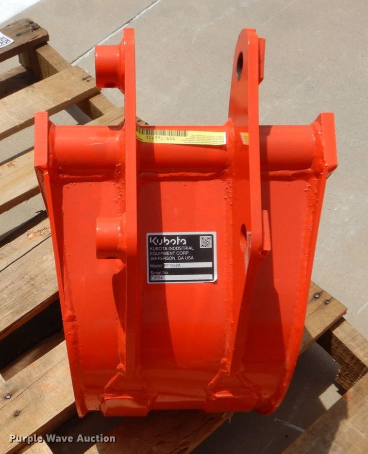 image for item LS9813 Kubota BT1952A  mini excavator bucket