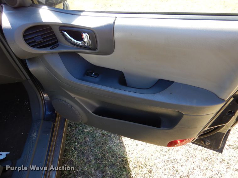 image for item LU9656 2005 Hyundai Santa Fe  SUV