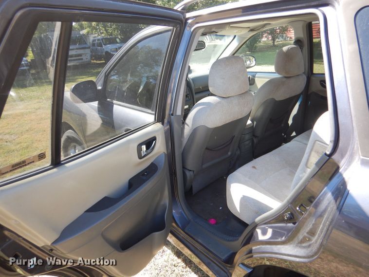 image for item LU9656 2005 Hyundai Santa Fe  SUV