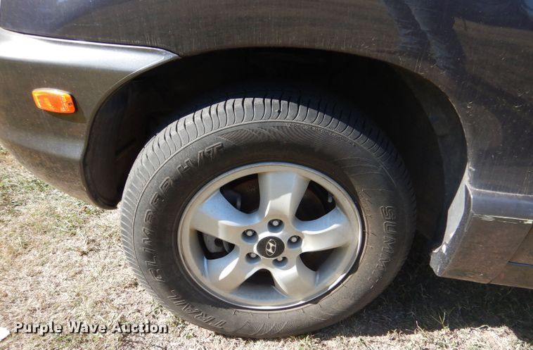 image for item LU9656 2005 Hyundai Santa Fe  SUV