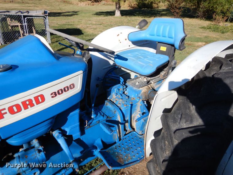image for item LY9183 Ford 3000  tractor