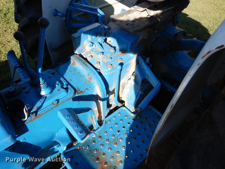 image for item LY9183 Ford 3000  tractor