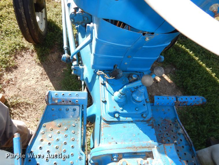 image for item LY9183 Ford 3000  tractor