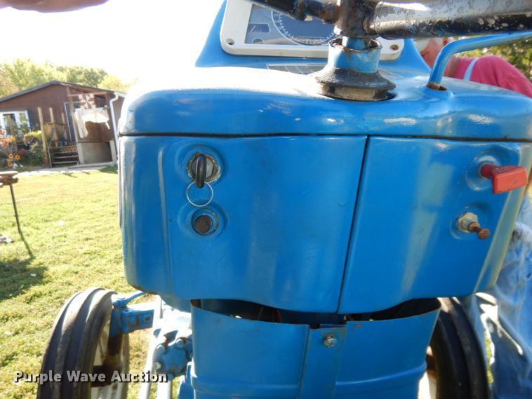 image for item LY9183 Ford 3000  tractor