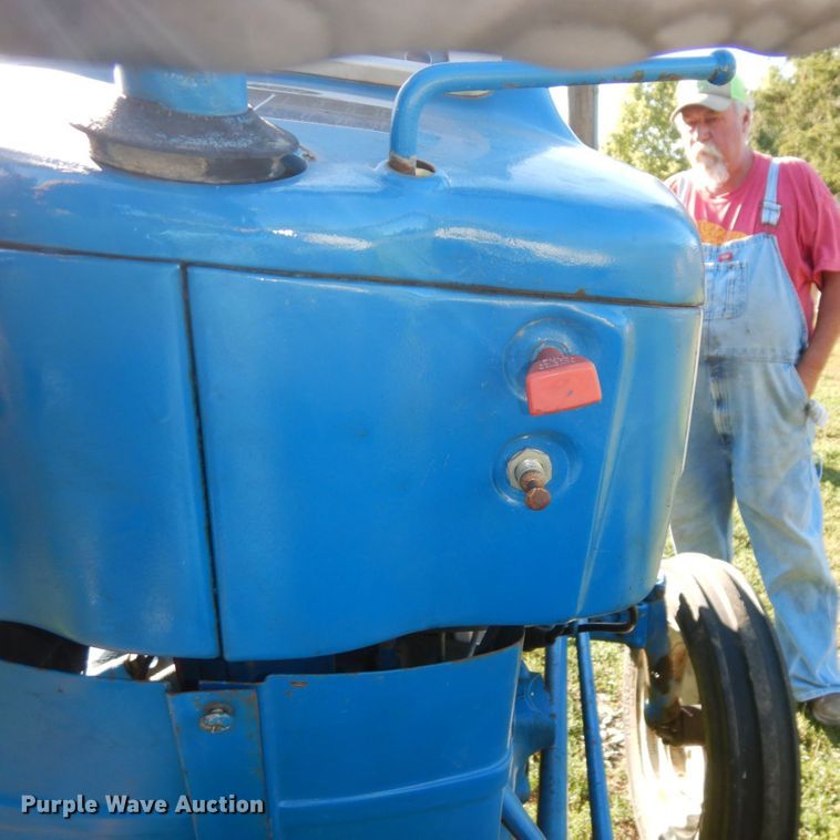 image for item LY9183 Ford 3000  tractor