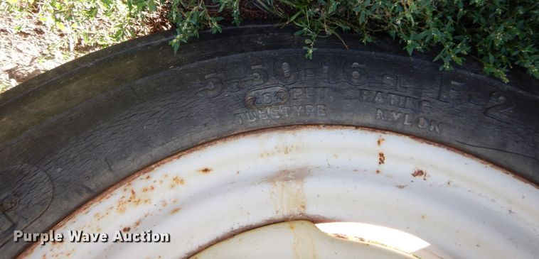 image for item LY9183 Ford 3000  tractor