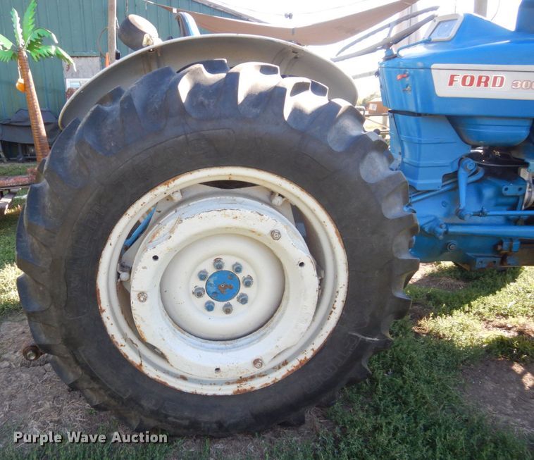 image for item LY9183 Ford 3000  tractor
