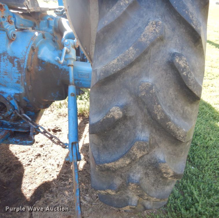 image for item LY9183 Ford 3000  tractor