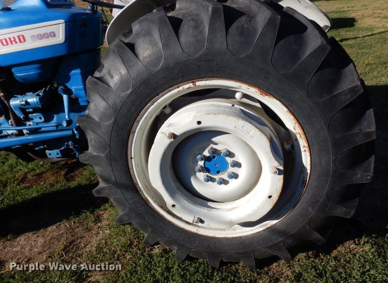 image for item LY9183 Ford 3000  tractor