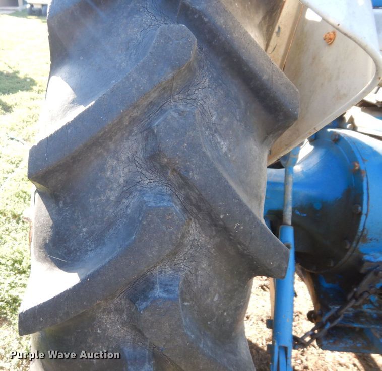 image for item LY9183 Ford 3000  tractor