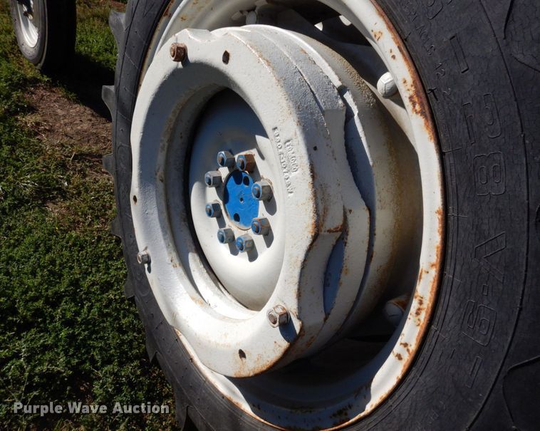 image for item LY9183 Ford 3000  tractor