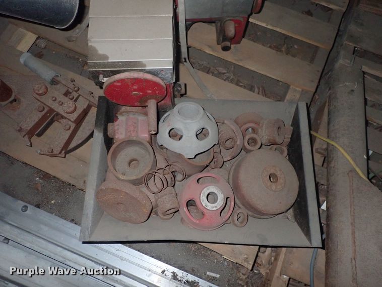 image for item MA9651 Accu Turn 8944  lathe