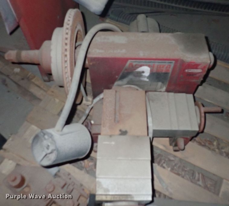 image for item MA9651 Accu Turn 8944  lathe