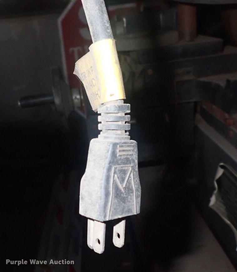 image for item MA9651 Accu Turn 8944  lathe