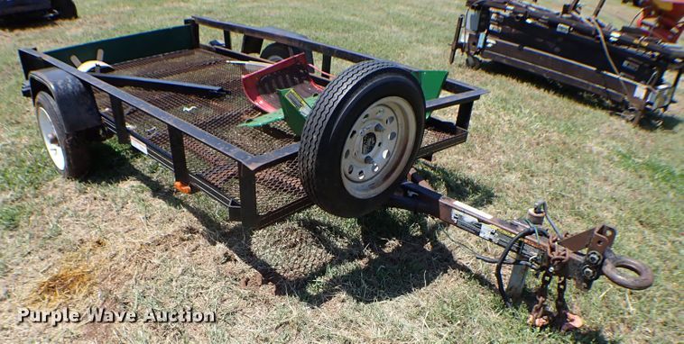 image for item MF9417 2007 Carry-On  utility trailer