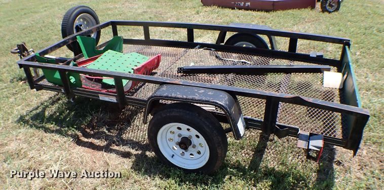 image for item MF9417 2007 Carry-On  utility trailer